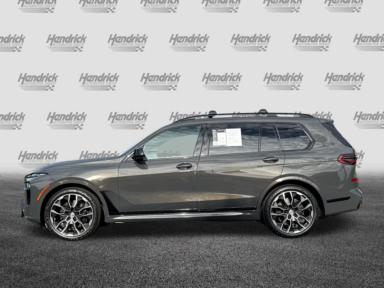 Certified 2024 BMW X7 M60i w/ Executive Package AWD/4WD image 8