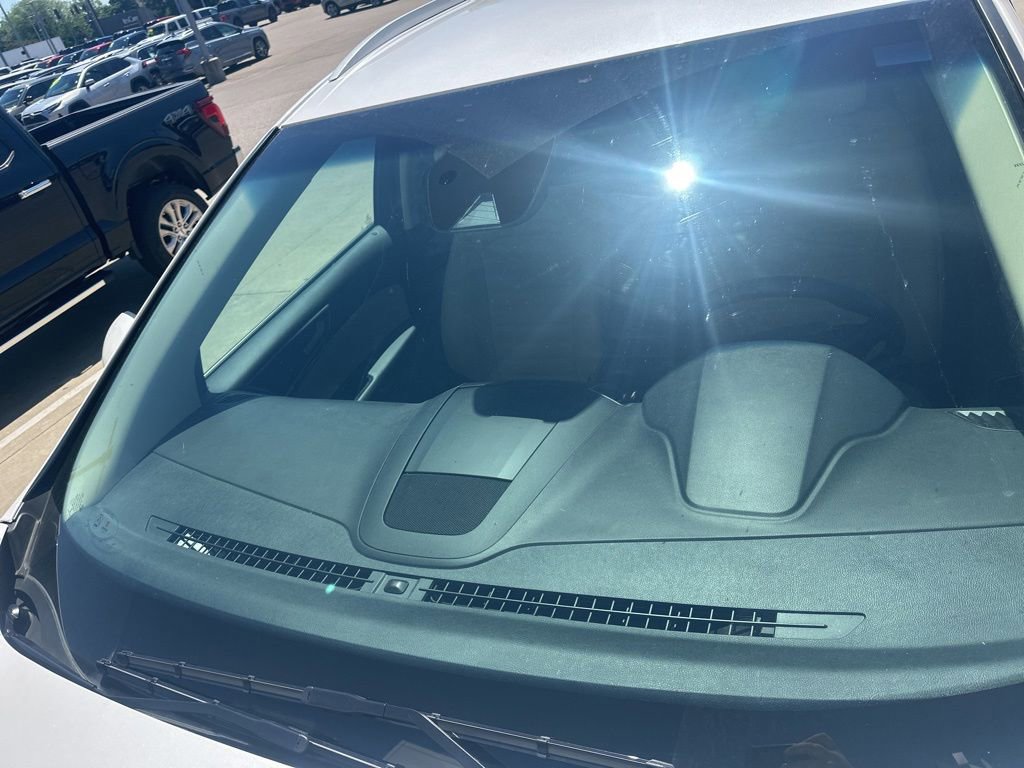 Used 2019 Ford Edge SEL w/ Equipment Group 201A FWD image 14