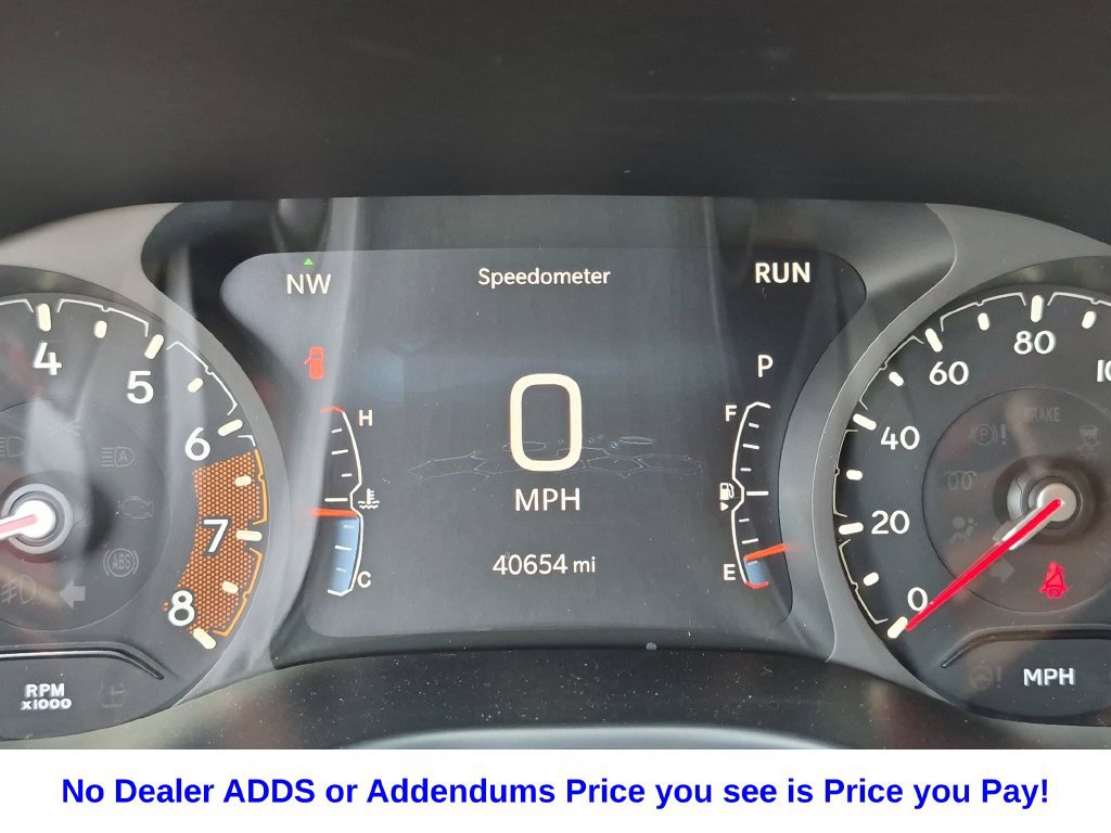 Used 2025 Jeep Compass Trailhawk AWD/4WD image 29