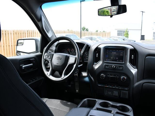Used 2020 Chevrolet Silverado 1500 Custom w/ Custom Value Package AWD/4WD image 24