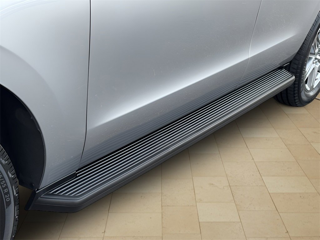 Used 2020 Ford Expedition XLT image 39