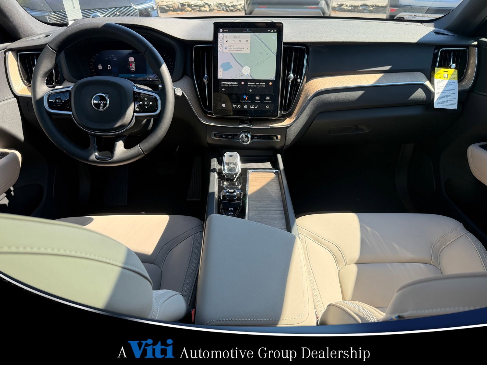 Used 2026 Volvo XC60 B5 Core w/ Protection Package Premier image 2