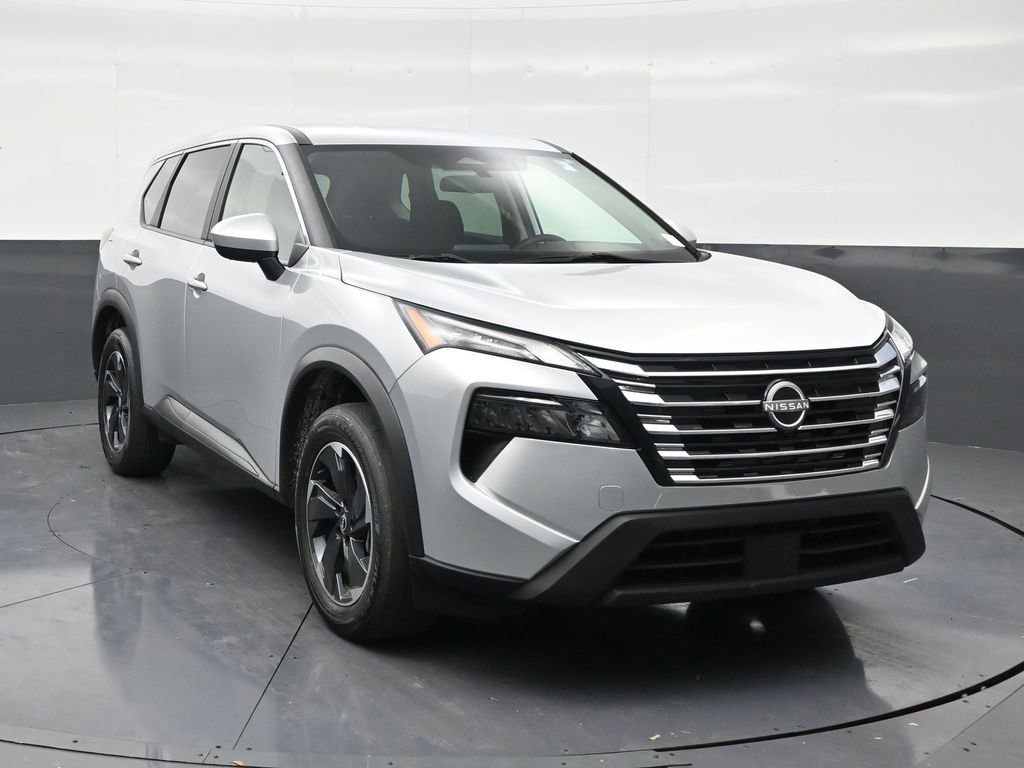 Used 2024 Nissan Rogue SV image 7