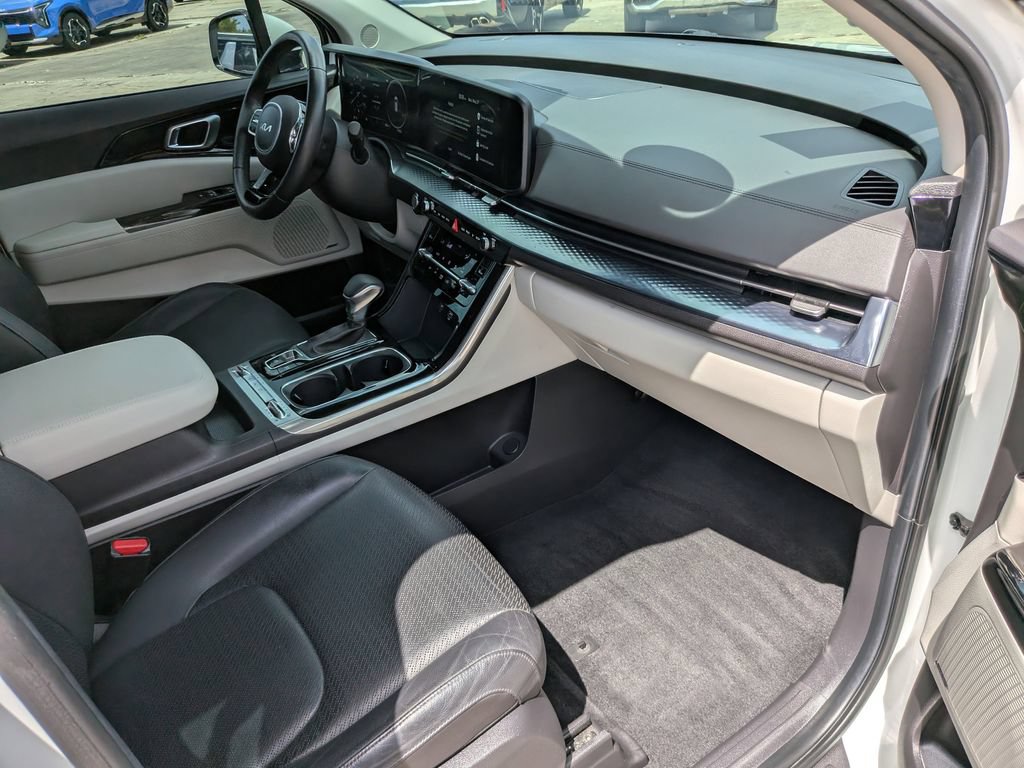 Certified 2024 Kia Carnival SX Prestige FWD image 14