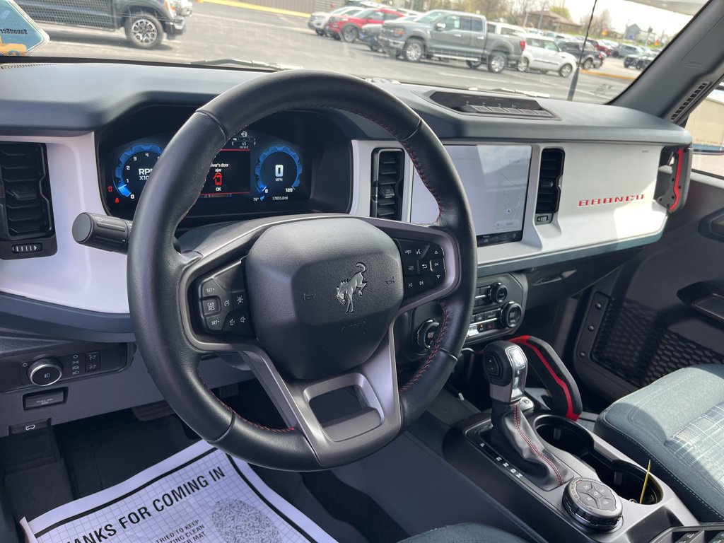 Used 2025 Ford Bronco Heritage Edition AWD/4WD image 11
