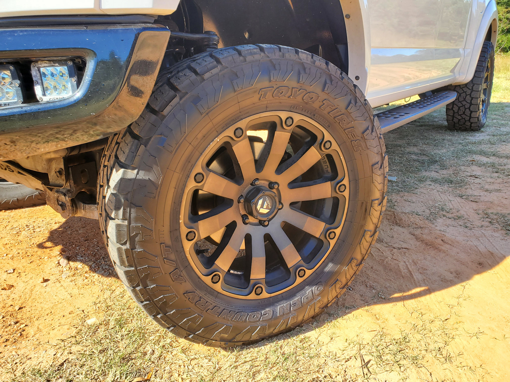 Used 2018 Ford F150 Raptor w/ Equipment Group 801A Mid image 2