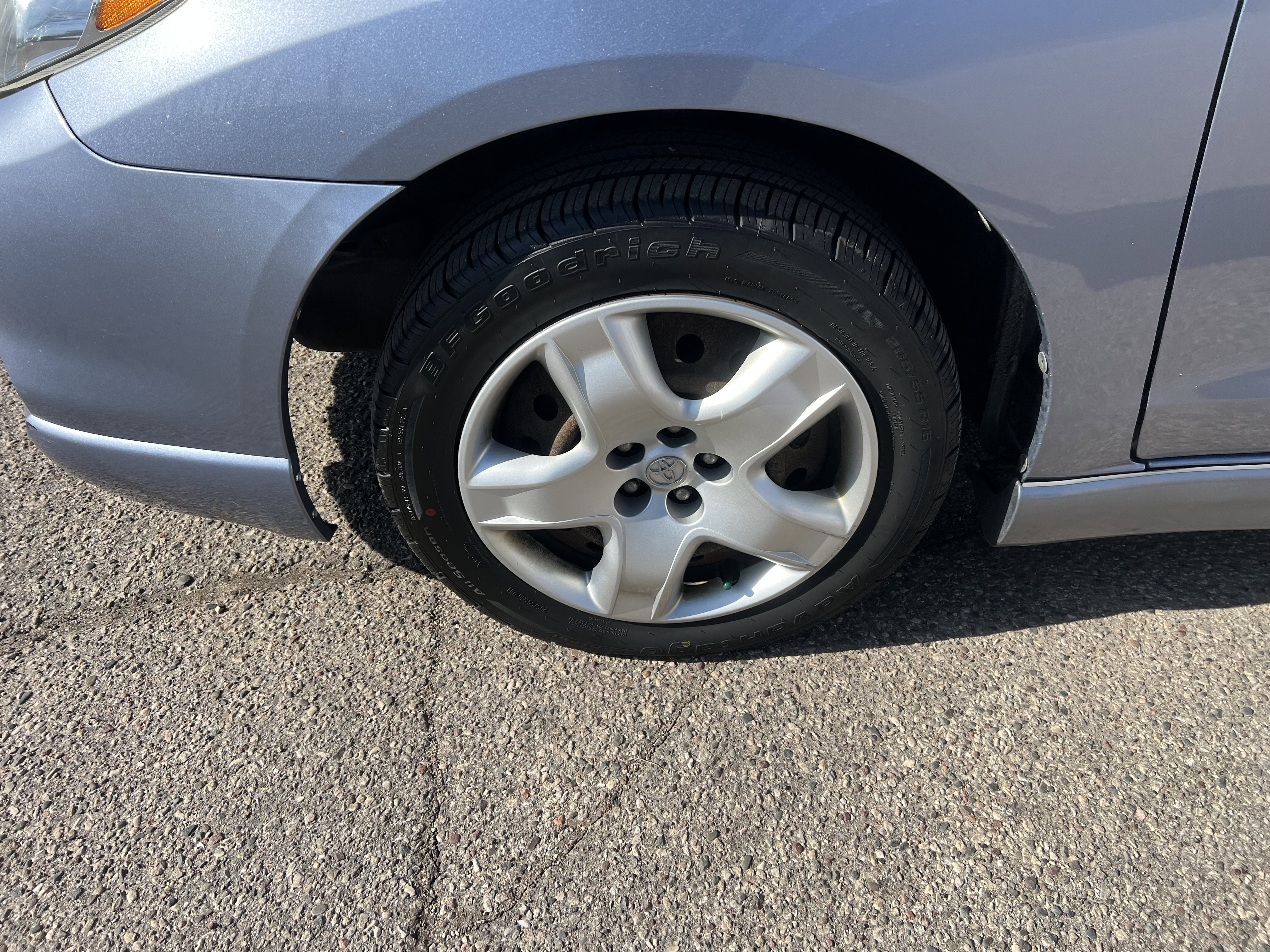 Used 2005 Toyota Matrix XR image 4