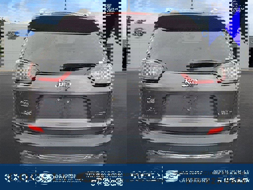 Used 2019 Jeep Cherokee Limited image 5