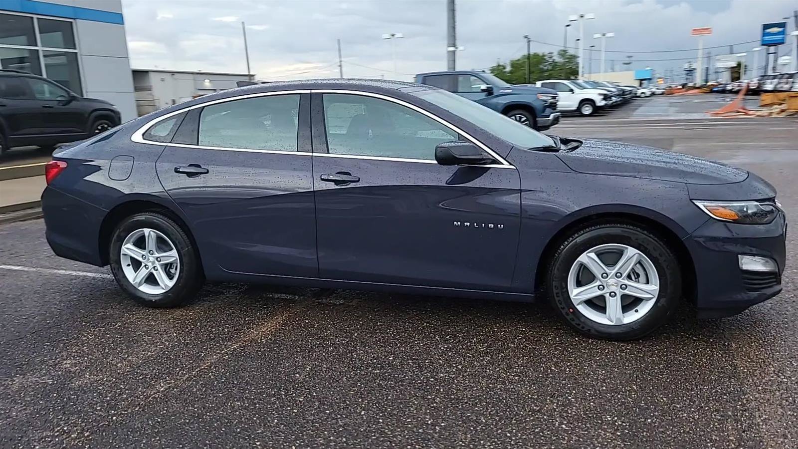 New 2025 Chevrolet Malibu LS w/ LPO, Floor Liner Package FWD image 9