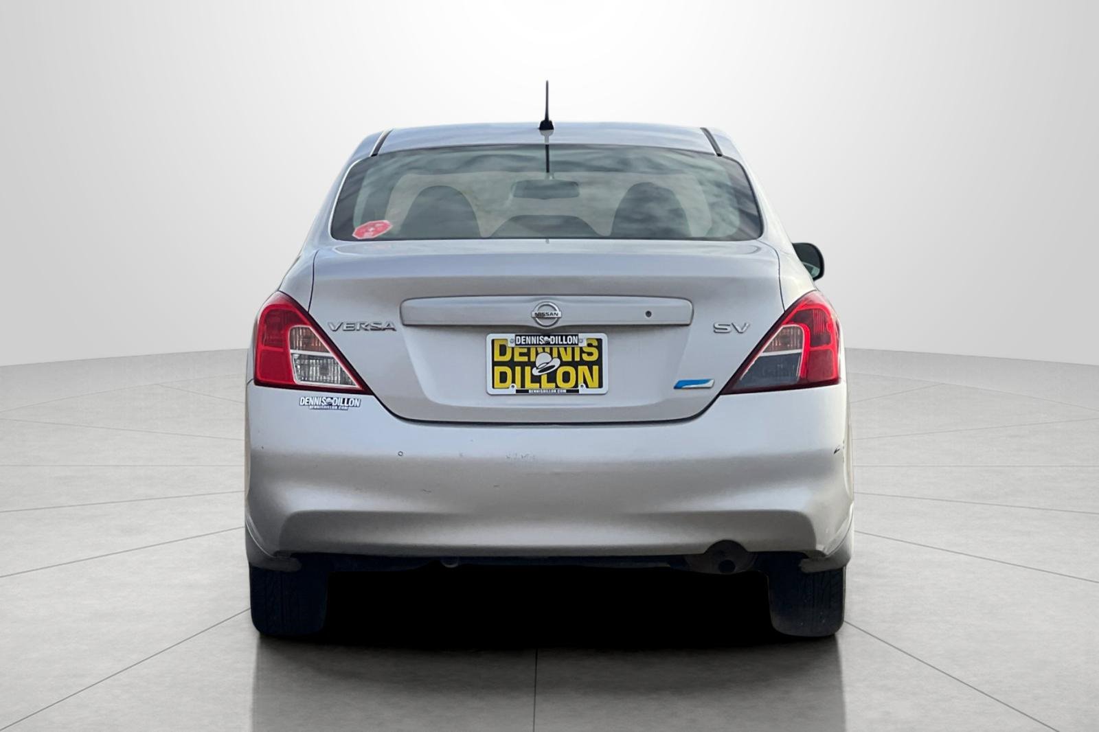 Used 2012 Nissan Versa SV image 5