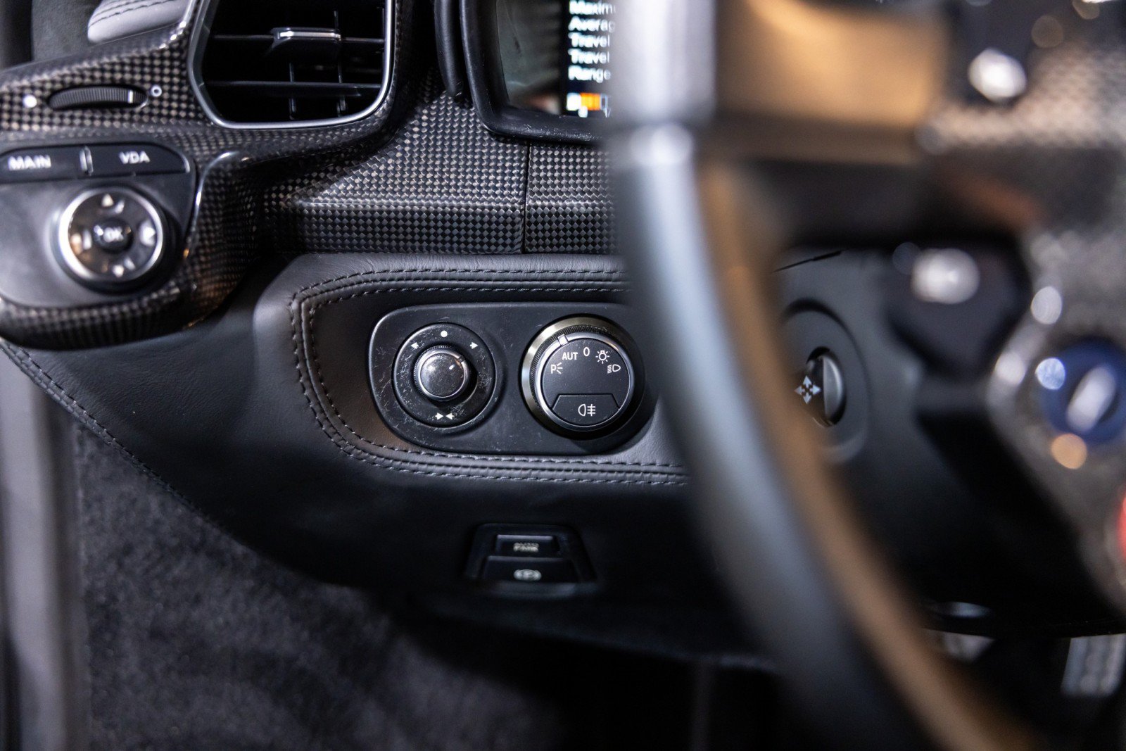 Used 2011 Ferrari 458 Italia Coupe RWD image 48