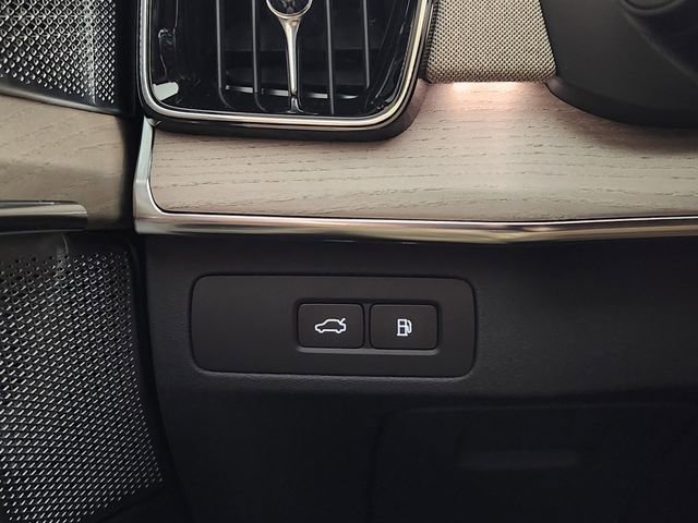 New 2026 Volvo XC90 T8 Ultra w/ Lounge Package image 22
