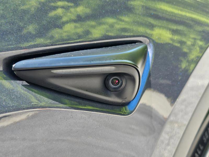 Used 2023 Tesla Model Y Performance AWD/4WD image 29