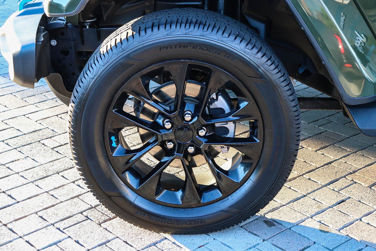 Used 2022 Jeep Wrangler Unlimited Sahara image 12