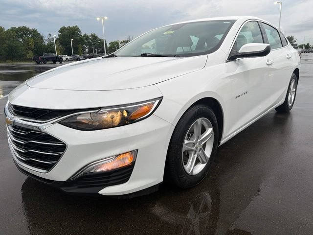 Used 2020 Chevrolet Malibu LS w/ Driver Confidence Package II FWD image 2