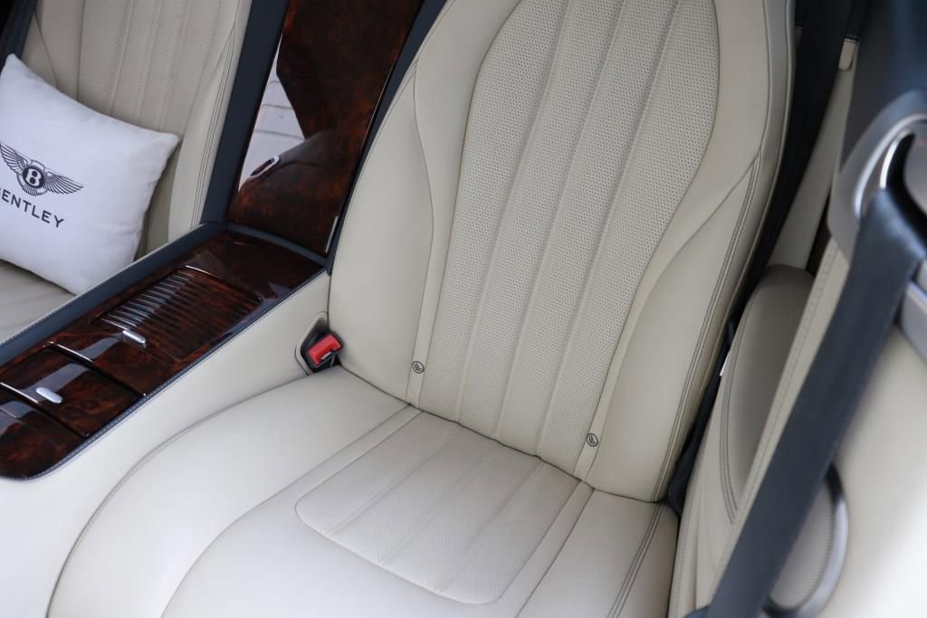 Used 2014 Bentley Continental GT image 25