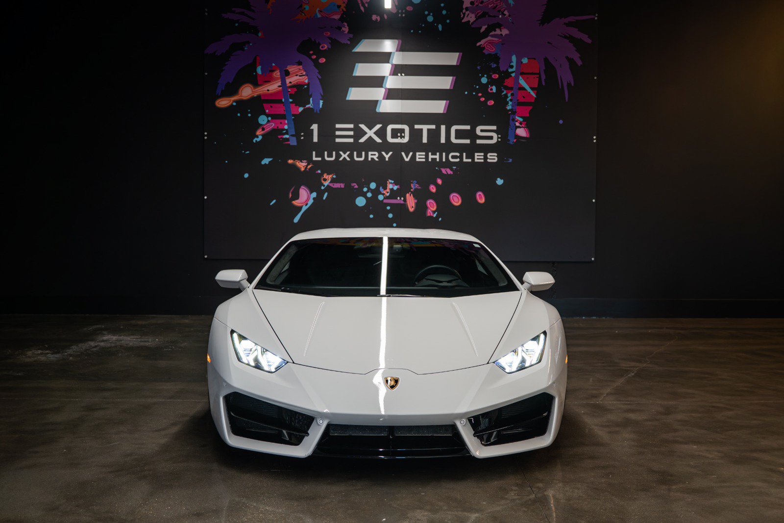Used 2019 Lamborghini Huracan LP 580-2 RWD image 2