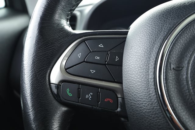 Used 2021 Jeep Renegade Limited w/ Sun & Sound Group AWD/4WD image 13