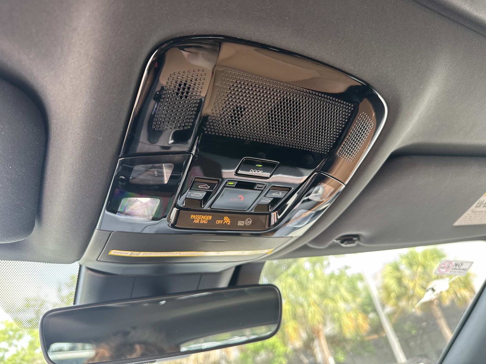 Used 2025 Lexus RX 350 Premium w/ Accessory Package (Z1) image 33