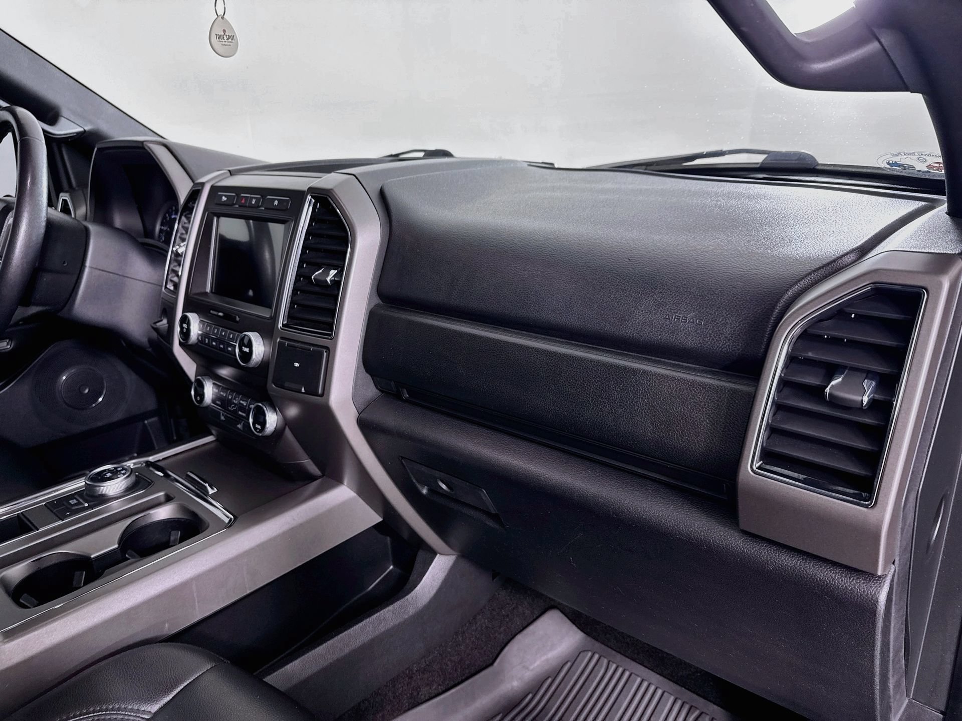Used 2021 Ford Expedition Max XLT RWD image 30