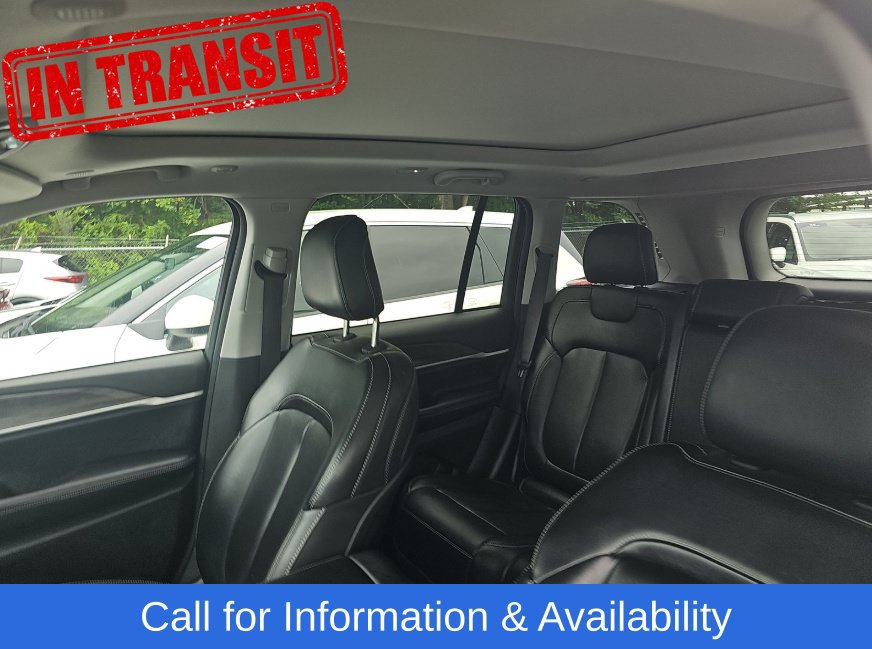 Used 2023 Jeep Grand Cherokee 4WD 4xe image 11