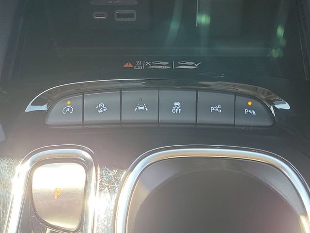 Used 2023 Buick Envision Avenir image 37