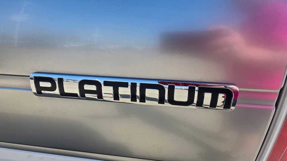 Used 2014 Ford F150 Platinum image 9