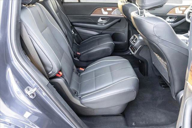 Used 2025 Mercedes-Benz GLS 580 4MATIC image 25