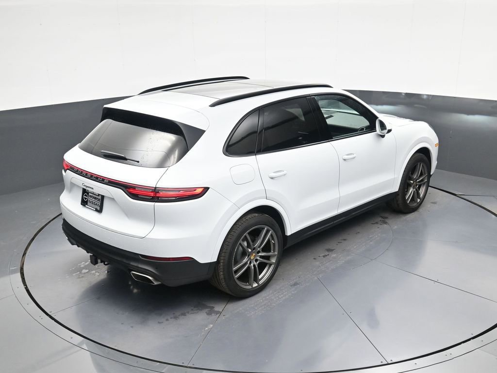 Used 2023 Porsche Cayenne AWD/4WD image 30