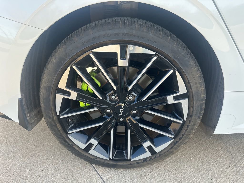 Used 2025 Kia K5 GT image 11