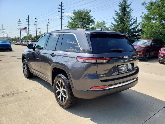 New 2025 Jeep Grand Cherokee Limited image 4