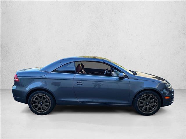 Used 2013 Volkswagen Eos Executive FWD image 4