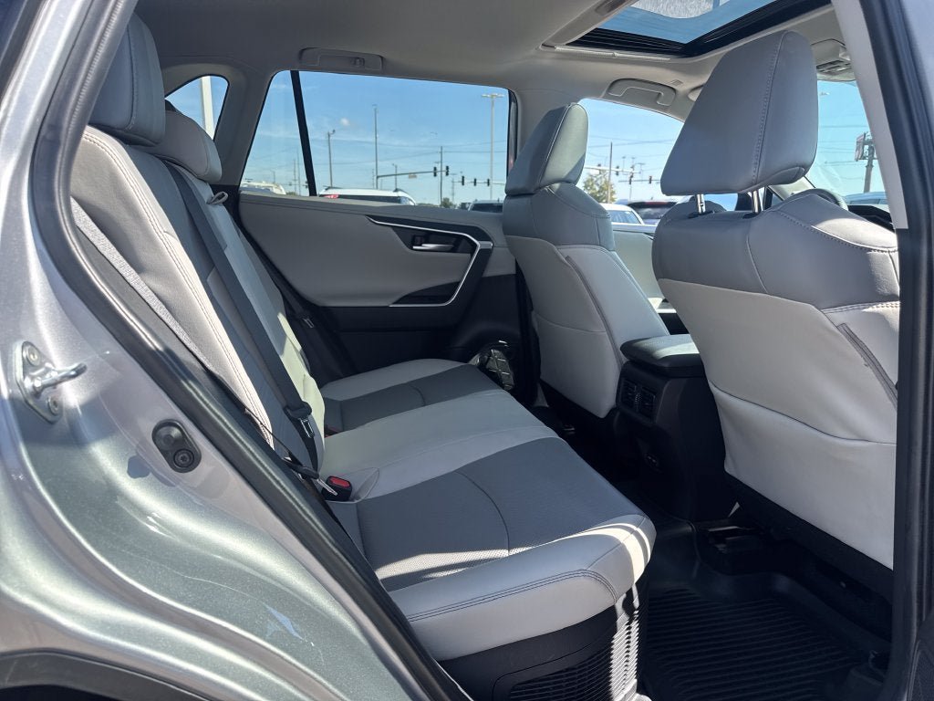 Used 2024 Toyota RAV4 Limited AWD/4WD image 12