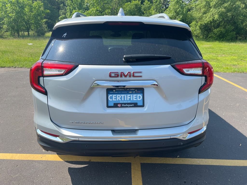 Certified 2022 GMC Terrain SLT w/ Infotainment Package II image 5