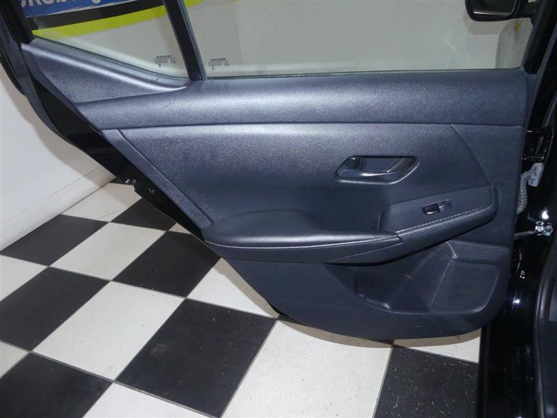 Used 2025 Nissan Sentra SV FWD image 26