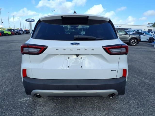 Certified 2023 Ford Escape SE w/ PHEV Premium Package image 6