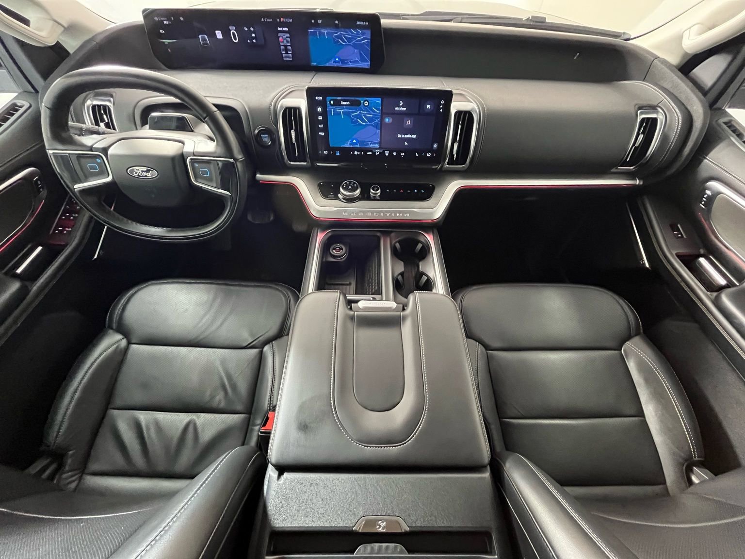 Used 2025 Ford Expedition Max Platinum image 10