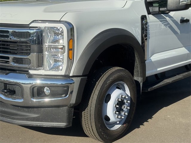New 2025 Ford F550 4x4 Crew Cab Super Duty w/ XL Chrome Package image 7