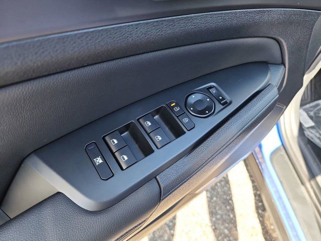 New 2026 Kia Sportage EX w/ EX Panorama Roof Package image 13