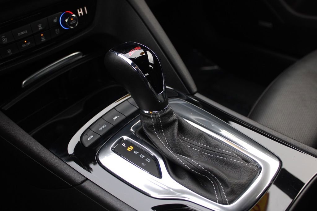 Used 2018 Buick Regal GS w/ Driver Confidence Package #2 image 41