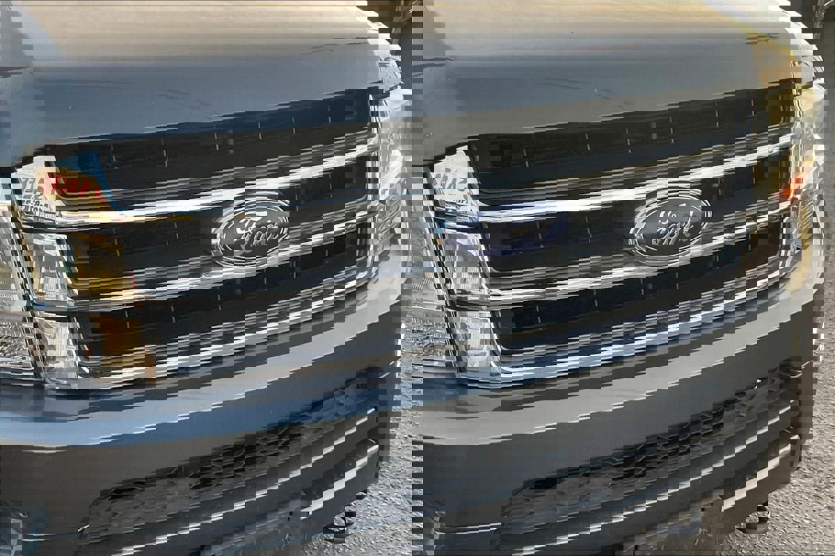 Used 2017 Ford Expedition XLT image 29