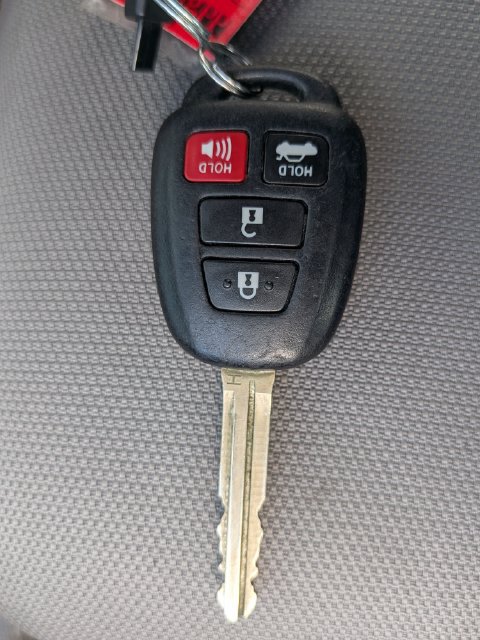 Used 2018 Toyota Corolla LE FWD image 24
