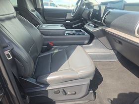 Used 2025 Ford Expedition Active AWD/4WD image 11
