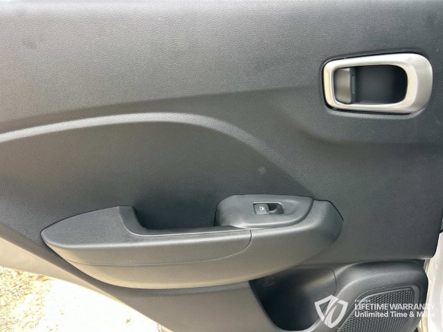 New 2026 Hyundai Venue SEL FWD image 18