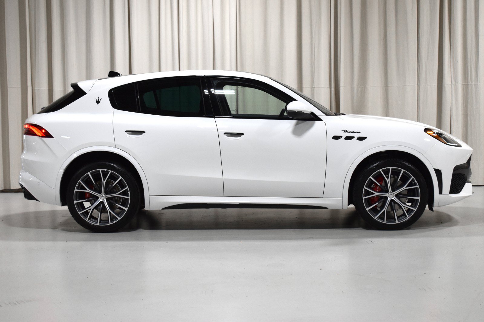 New 2027 Maserati Grecale Modena AWD/4WD image 4