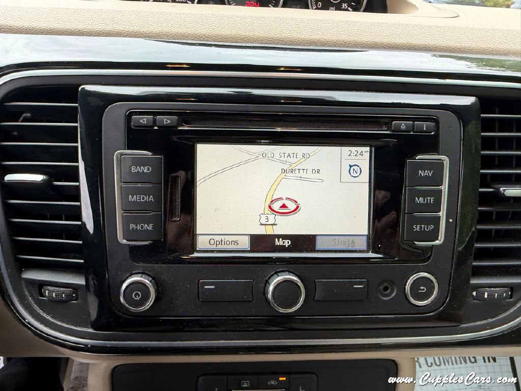 Used 2014 Volkswagen Beetle TDI FWD image 44