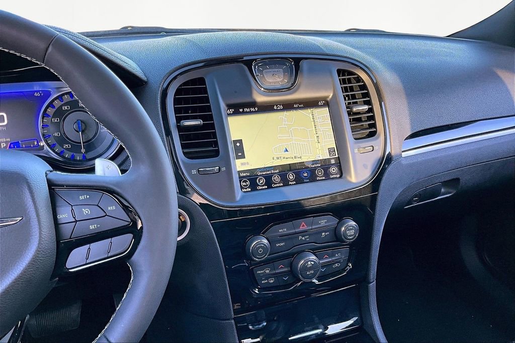 Used 2023 Chrysler 300 S image 9