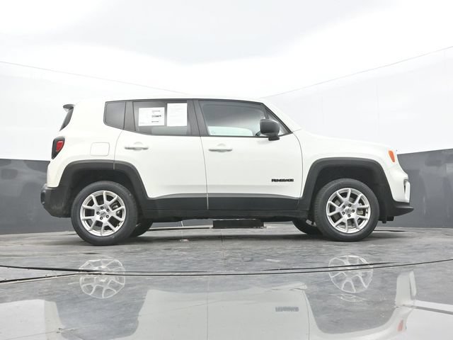 Used 2023 Jeep Renegade Latitude AWD/4WD image 60