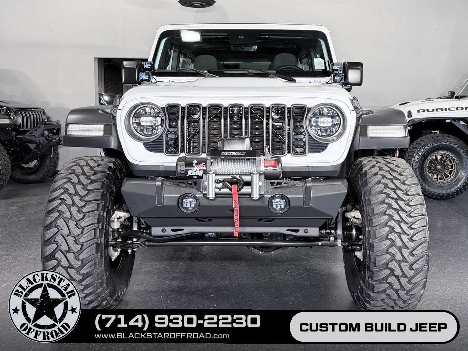 Used 2024 Jeep Wrangler Unlimited Rubicon w/ Technology Group AWD/4WD image 4
