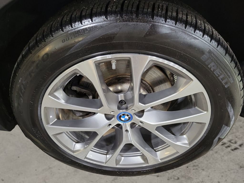Used 2025 BMW X5 xDrive50e w/ Climate Comfort Package AWD/4WD image 10
